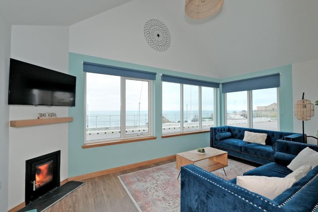 Cliff With Sea Views *